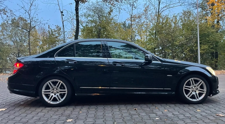 Volkswagen Arteon cena 109000 przebieg: 130000, rok produkcji 2018 z Szczecinek małe 67